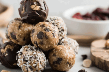 the wellness journal recipe Peanut Butter Chocolate Bliss Balls